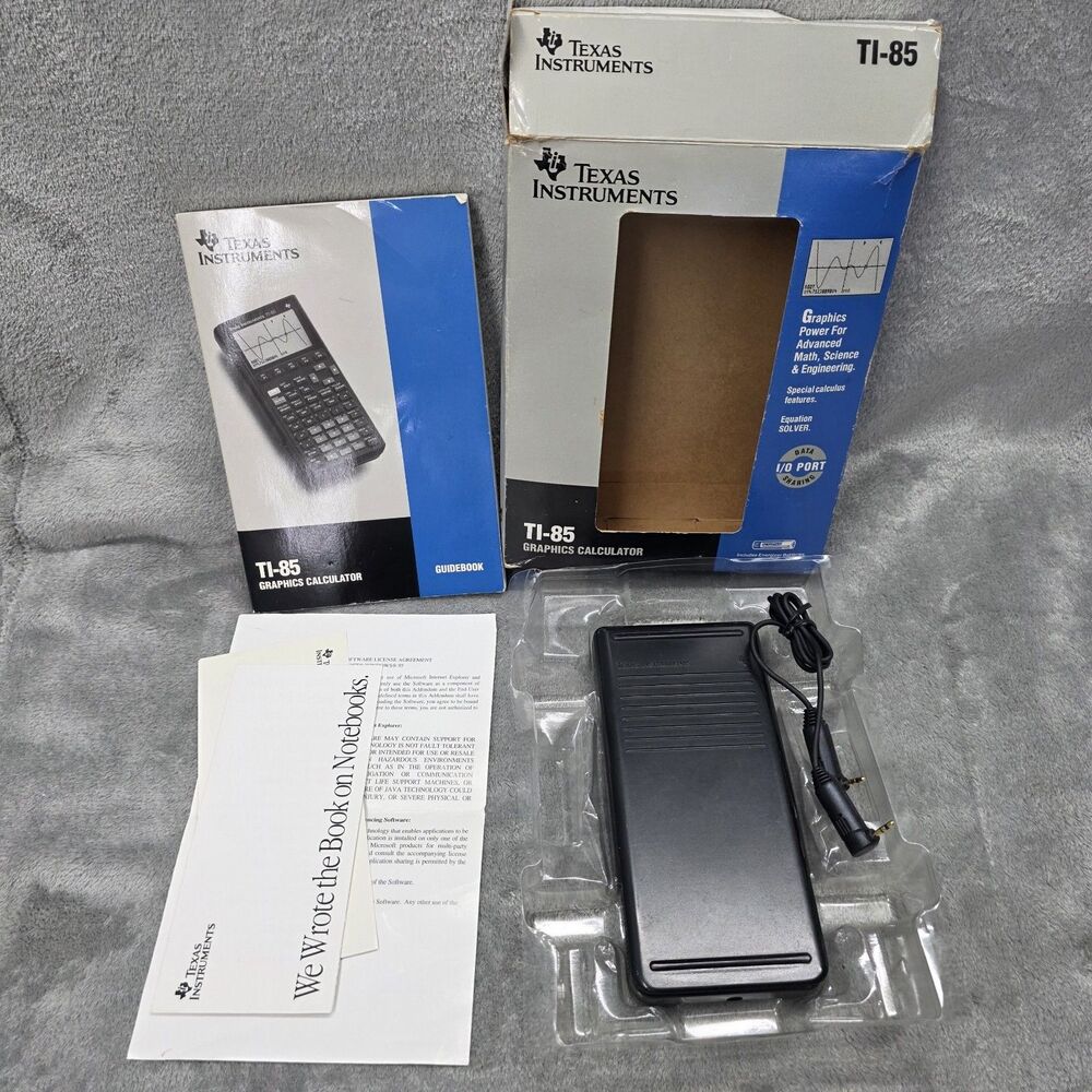 Texas Instruments TI-85 Graphing Calculator with Cover Tested Works